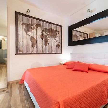 Casa Borbonica Cozy Apartment In Ortigia Ground Floor Syracuse Exterior photo