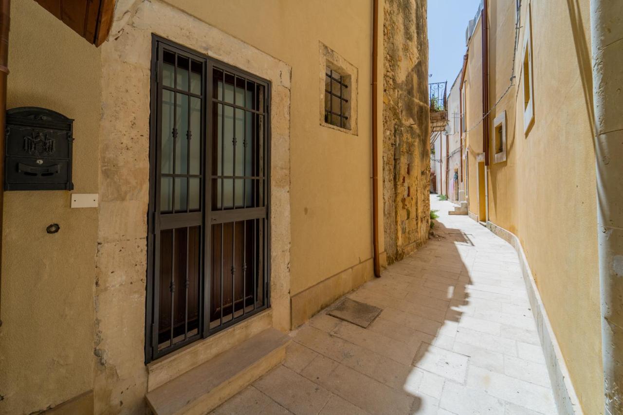 Casa Borbonica Cozy Apartment In Ortigia Ground Floor Syracuse Exterior photo